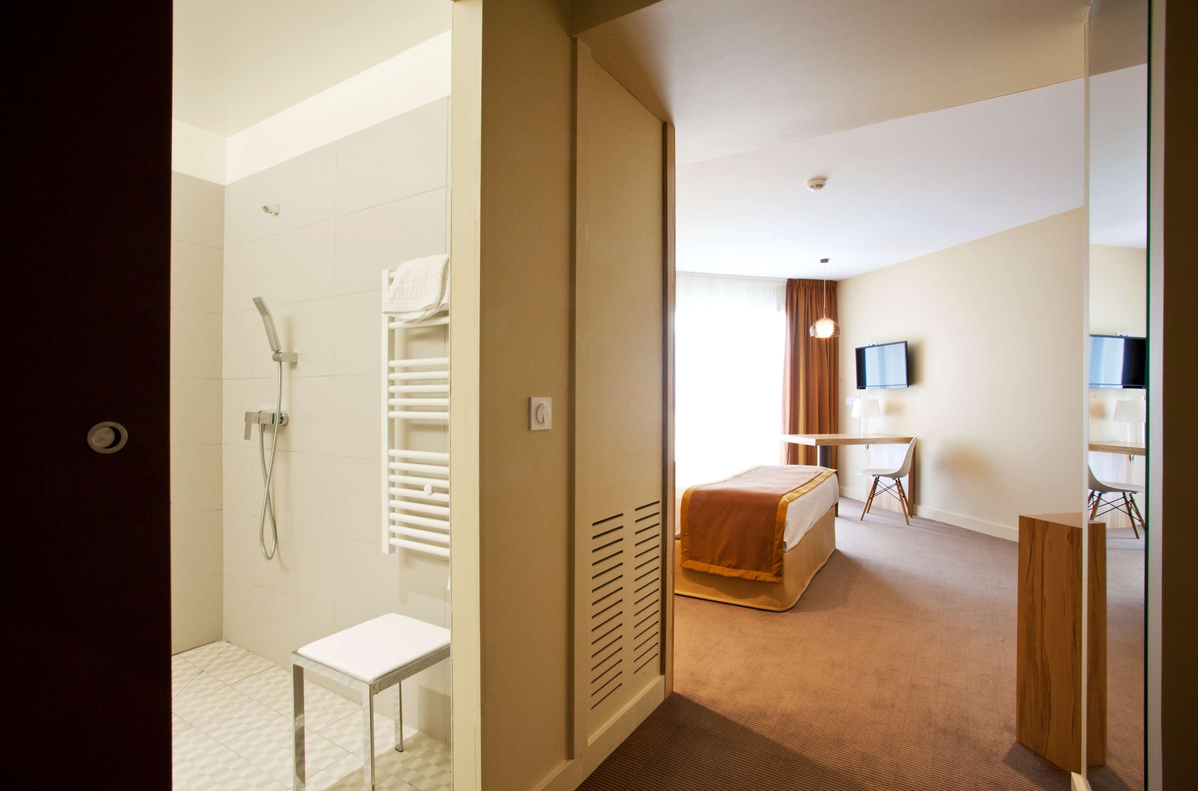 Golden Tulip Avignon Le Paradou Buitenkant foto