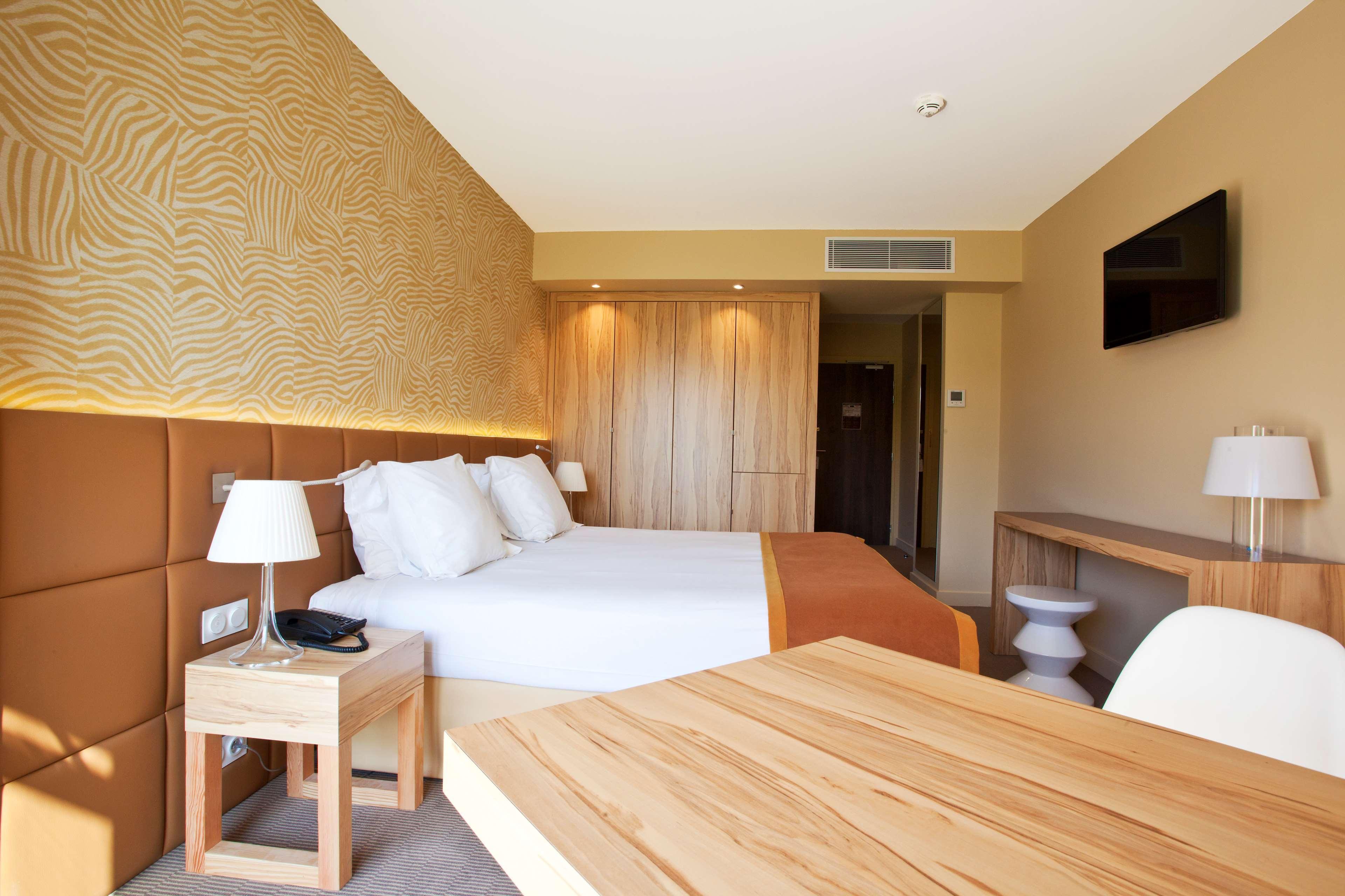 Golden Tulip Avignon Le Paradou Buitenkant foto