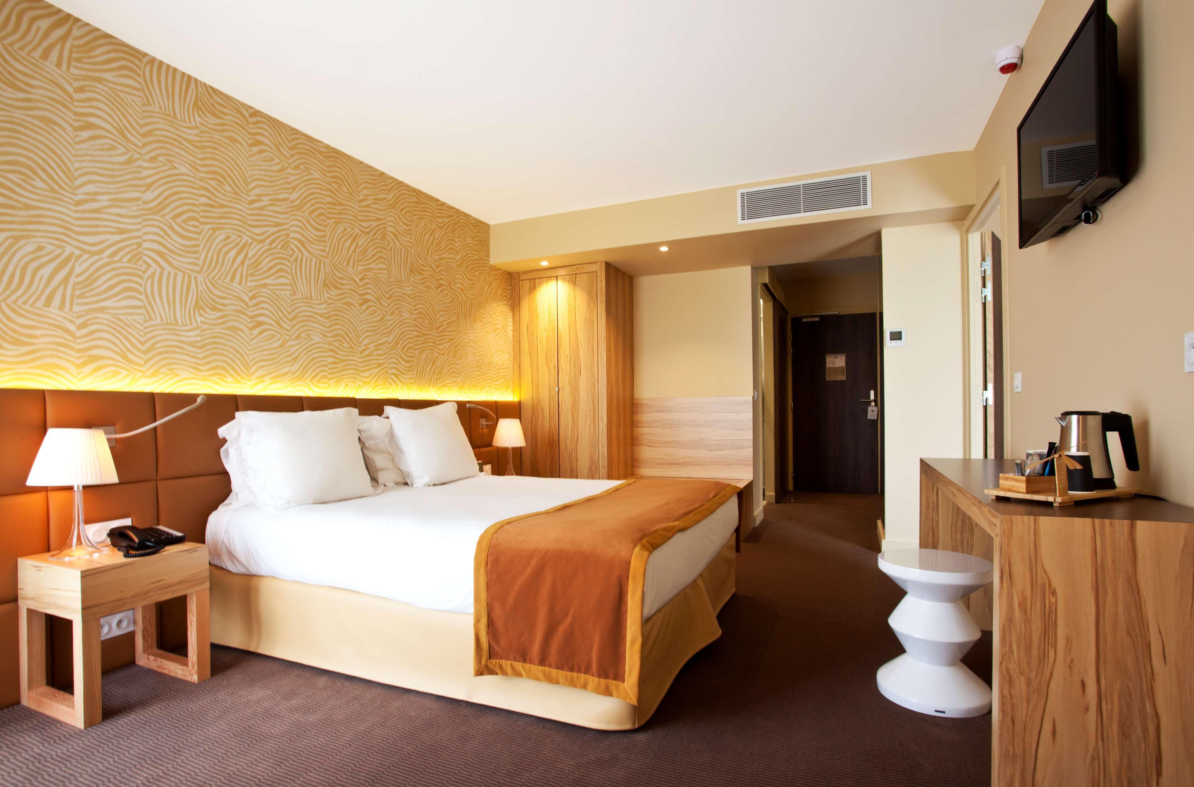 Golden Tulip Avignon Le Paradou Buitenkant foto