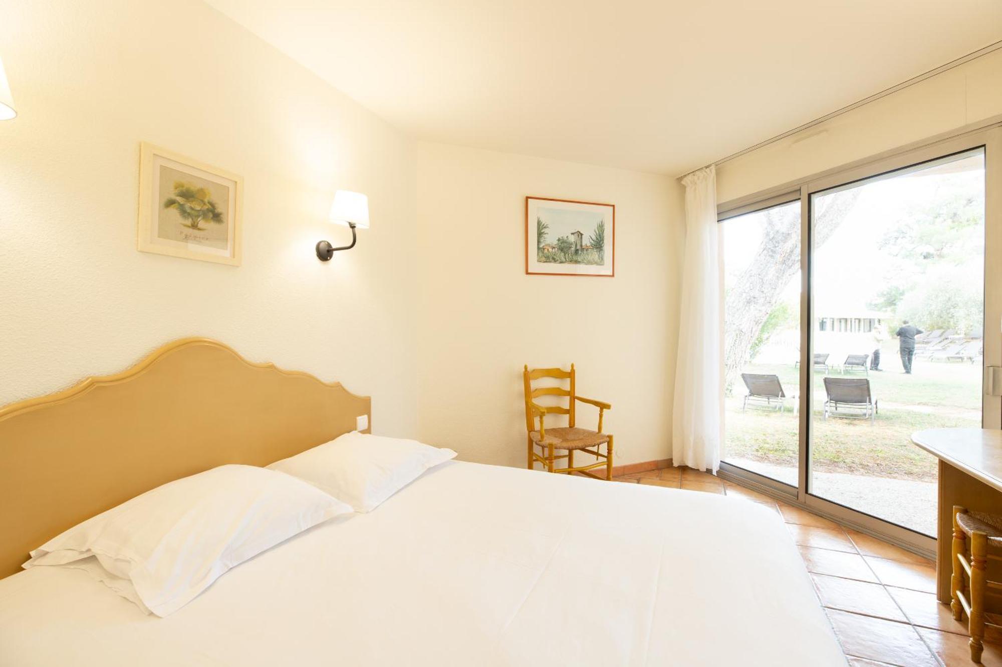 Golden Tulip Avignon Le Paradou Buitenkant foto