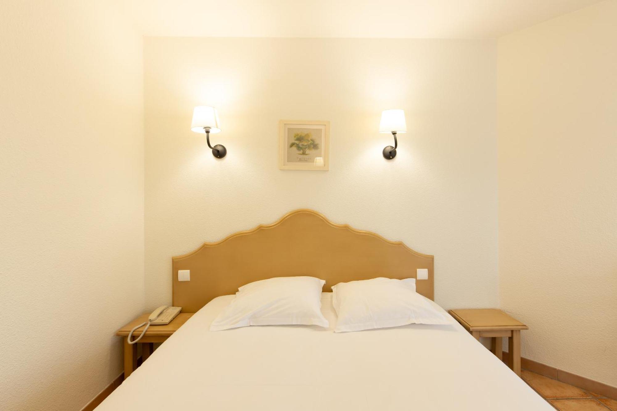Golden Tulip Avignon Le Paradou Buitenkant foto